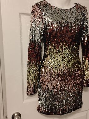 Long-Sleeve Ombre Sequin Party Dress - Multi-Color